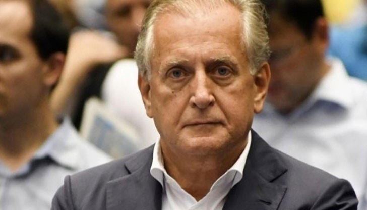 През месец ноември 2015 г. оглавяваният от мен консорциум „Вива Телеком“(Люксембург) спечели с оферта от 330 млн. евро организирания от „Ърнст и Янг“ публичен търг за придобиване на българския "Виваком"