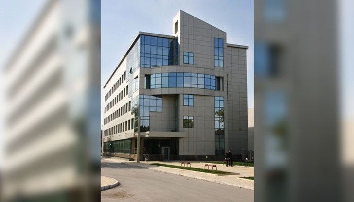 Около 4000 русенци, които работят на граждански договори, получават хонорари или наеми от фирми, до края на септември могат да вземат решение