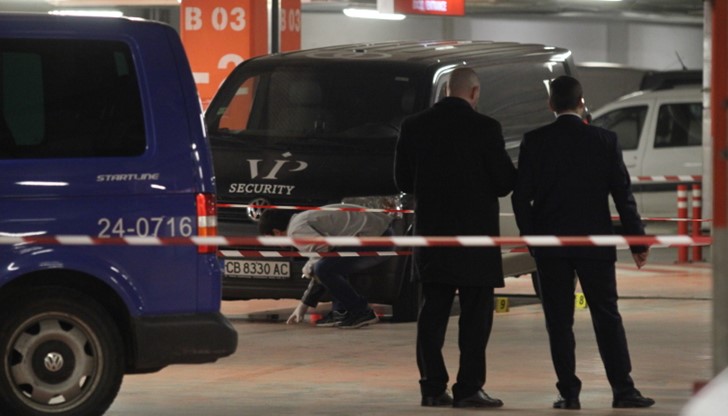 Охраната е била нападната от трима мъже с маски и въоръжени с палки