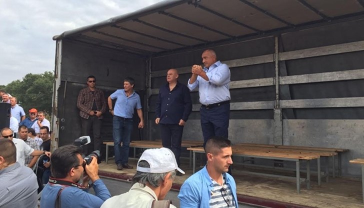 Парламентът да реши да плати 800-те милиона на Русия Парламентът да реши да плати 800-те милиона на Русия