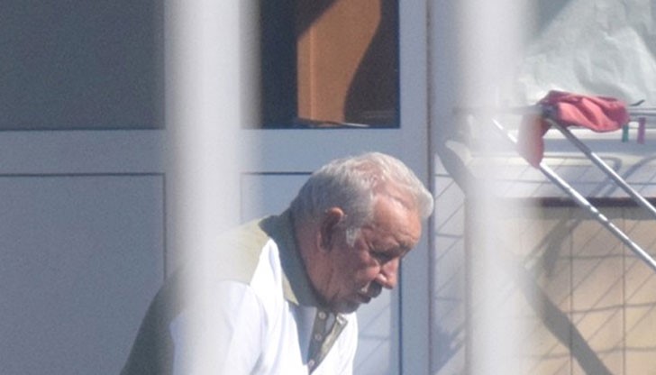 Троян Илиев е зарязан от близките си в малка къщурка в Костинброд