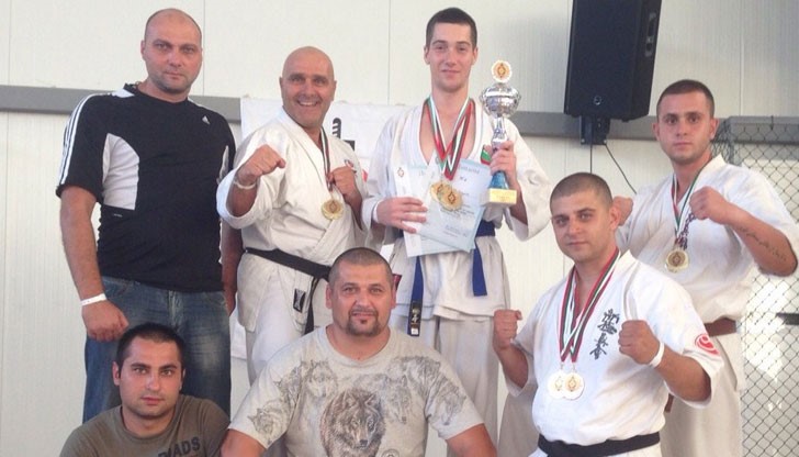 Отборът на МВР - Русе стана шампион по карате