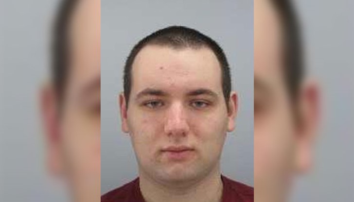 Галин беше в неизвестност от 4 август, когато пристига с автобус в София към 21:30 часа вечерта на Централната автогара, но не се обажда на семейството си Галин беше в неизвестност от 4 август, когато пристига с автобус в София към 21:30 часа вечерта на Централната автогара, но не се обажда на семейството си