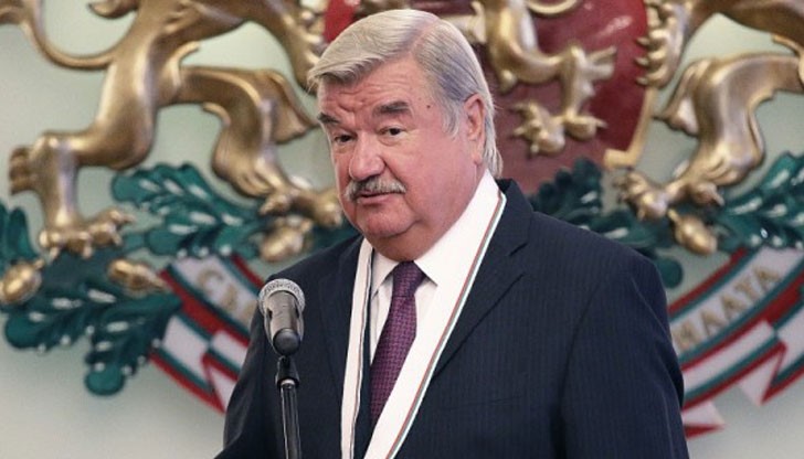 Ще отнеса в Москва казан за ракия и плакати от филма "Героите на Шипка" Ще отнеса в Москва казан за ракия и плакати от филма "Героите на Шипка"