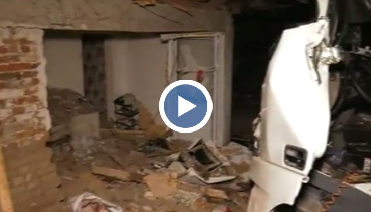 Кметът на крайдунавския град нарече състоянието на пътя "ужасно"