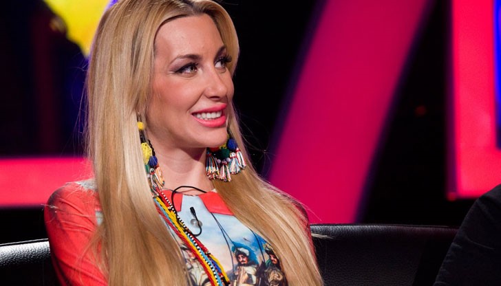 Антония Петрова е една от най-недолюбваните миски и съвсем естествено и най-оплюваната в мрежата