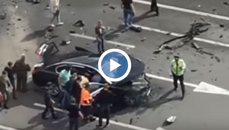 Паника в Москва, след като колата на президента Владимир Путин катастрофира тежко в центъра на града