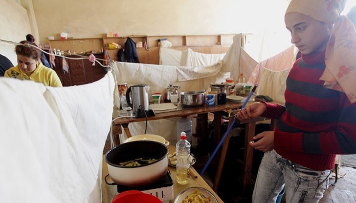 Парите за храна се увеличават постоянно, тъй като бежанските лагери са препълнени