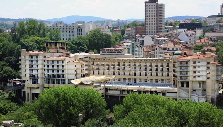 Най-големият хотел във Велико Търново се продава за 17,7 милиона лева