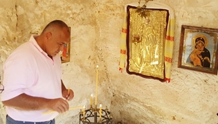 Бойко Борисов: Пощенският гълъб донесе на България 160 млн. евро Бойко Борисов: Пощенският гълъб донесе на България 160 млн. евро