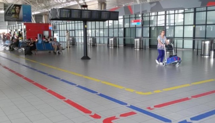 Двеста души са блокирани! Двеста души са блокирани!