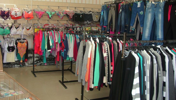 КЗП установи подвеждаща информация, предоставяна от търговец на дрехи КЗП установи подвеждаща информация, предоставяна от търговец на дрехи