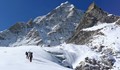 Двама алпинисти загинаха под един от най-красивите върхове в света
