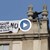 Бългaрин се качи на покрива на Миланската скала, за да протестира