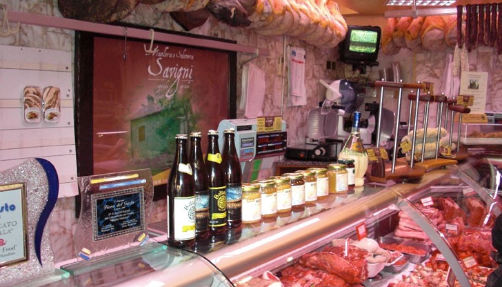 Областна дирекция по безопасност на храните, град Варна конфискува 13 тона месо и сланина с изтекъл срок на годност и без етикети / Снимката е илюстративна