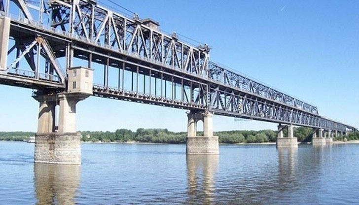 Изпитване на моста от към Румъния налага да бъде затварян за по 6 часа в три последователни дни