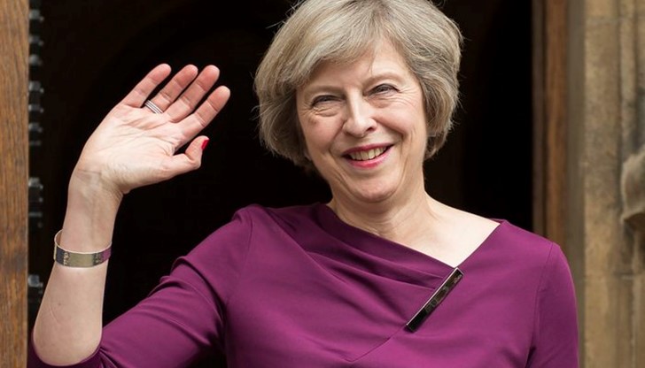 Британският премиер Тереза Мей заяви, че до края на март 2017 г. Обединеното кралство ще активира член 50 от Лисабонския договор за напускането на ЕС