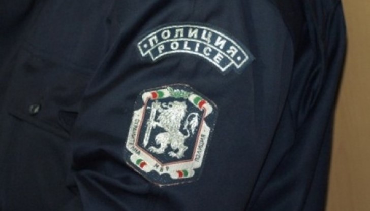 Майка му го набила пред очите на полицаите