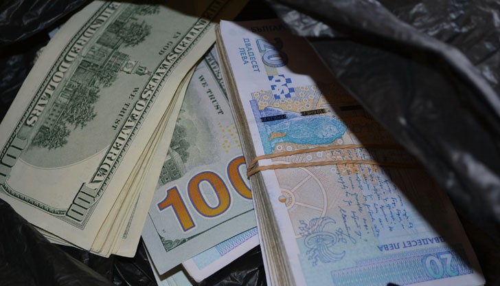 Само за вчера телефонни измамници забогатяха с хиляди левове от доверчиви пенсионери Само за вчера телефонни измамници забогатяха с хиляди левове от доверчиви пенсионери