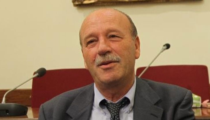 Гняв и шок предизвика сред самоосигуряващите се граждани провокативното изказване на шефа на Фонда за социално осигуряване (OAEE), Димитрис Тсакирис Гняв и шок предизвика сред самоосигуряващите се граждани провокативното изказване на шефа на Фонда за социално осигуряване (OAEE), Димитрис Тсакирис