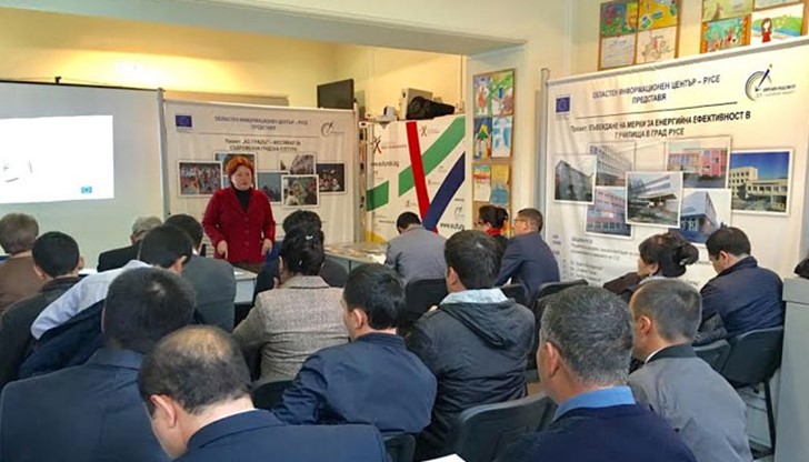 Гостите са партньори на Русенския университет по проект MATcHES, чиято цел е да  се модернизират висшите училища в Узбекистан