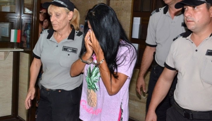 Анита Желева - по мъж лежи в ареста от август, след като бе задържана за смъртта на далеч по-младия си съпруг Николай Анита Желева - по мъж лежи в ареста от август, след като бе задържана за смъртта на далеч по-младия си съпруг Николай