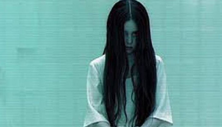 На 13 годишна възраст Давайн изиграва една от най-страшните и депресиращи роли във филмите на ужасите
