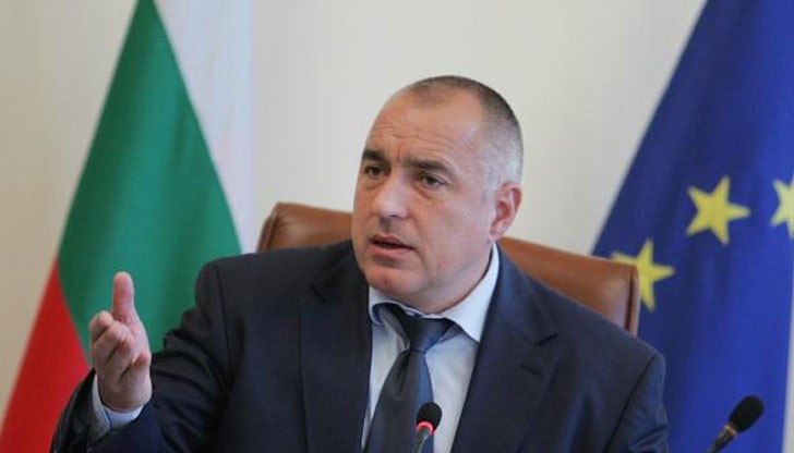 Президент, експремиер и двама бивши външни министри призоваха Бойко Борисов да подаде оставка