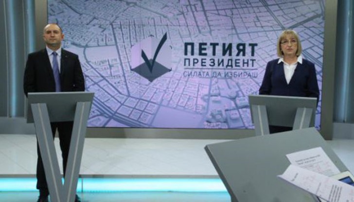 Г-жо Цачева, не сте на кастинг за партиен секретар Г-жо Цачева, не сте на кастинг за партиен секретар