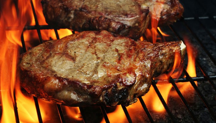 Всеки втори мъж в България си мисли, че е добър на скарата... Всеки втори мъж в България си мисли, че е добър на скарата...