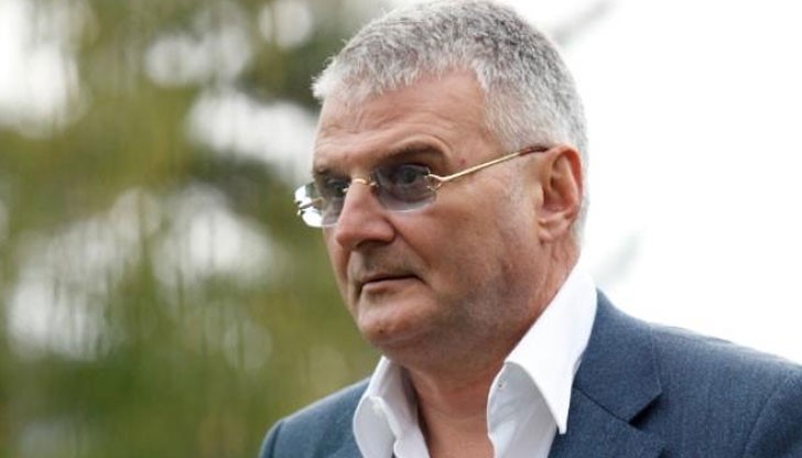 Христо Сираков дължал 2 бона на фирма за професионално почистване