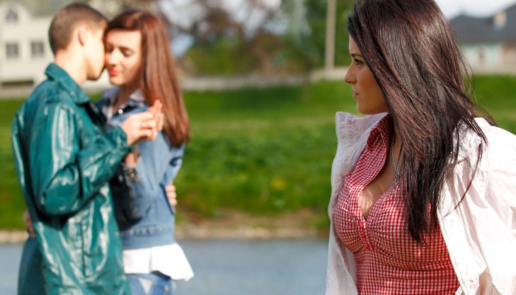 Завистта води към омраза при това двупосочна – към този, който ти разваля щастието и към теб, защото усещаш, че губиш в сравнението Завистта води към омраза при това двупосочна – към този, който ти разваля щастието и към теб, защото усещаш, че губиш в сравнението