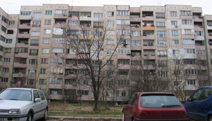 Възрастна дама явно не е успяла да задържи нуждите си