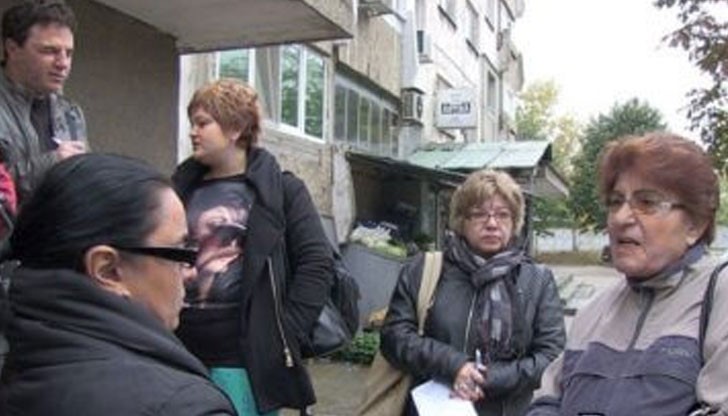 Жилището обитавано от неизрядната дама било отворено принудително Жилището обитавано от неизрядната дама било отворено принудително