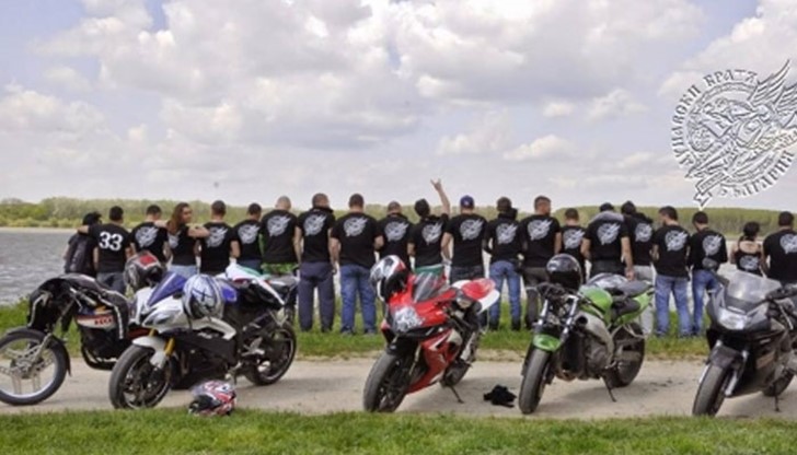 Нека всички мотористи и немотористи да се чувстват поканени Нека всички мотористи и немотористи да се чувстват поканени