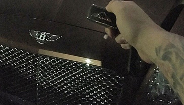 Фавиол Сефери не пропуска да се похвали с луксозната придобивка и почти всеки ден шерва снимки и клипчета във Фейсбук