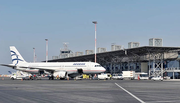 Министерството на външните работи /МВнР/ информира, че съгласно съобщения в гръцките медии, в Гърция ще бъдат отменени всички полети от и до летища в страната