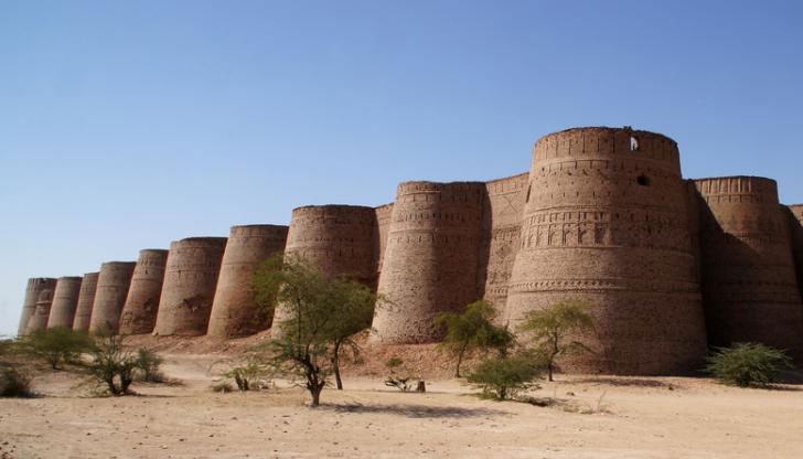 Крепостта Деравар в Пакистан е впечатляваща с 40-те си бастиона
