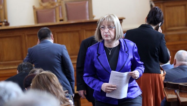 Вище ще й е вицеадмирал Пламен Манушев