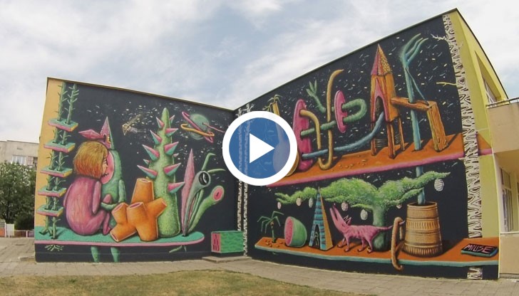 Художниците са рисували общо повече от 28 дни и са прекарали над 170 часа на вишка