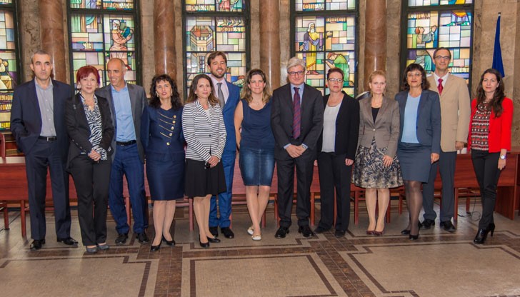 Чуждестранните магистрати са на посещение в гр. Русе по линия на Националния институт на правосъдието (НИП) в рамките на Обменна програма за 2016 г. на Европейската мрежа за съдебно сътрудничество (ЕМСО)