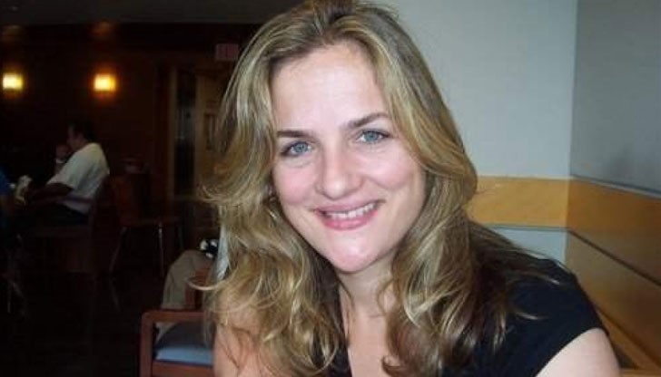 Съпругата плаши със съд бившата репортерка на списание “Пийпъл” заради “лъжливи и напълно измислени” изказвания