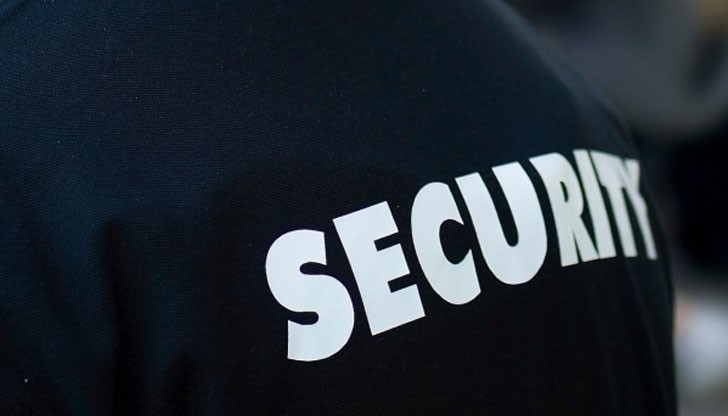 Според едната версия мъжът е опитал да убие жената и се е самоубил, а според другата – извършител на убийството е пострадалата