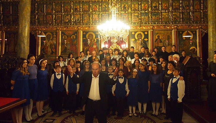 Русенци и гости на града се насладиха на хоровото изкуство и разнообразен репертоар с песнопения