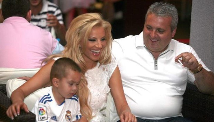 Детето е второ за Емилия и половинката й Коко Динев Детето е второ за Емилия и половинката й Коко Динев