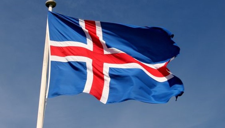 Исландският министър-председател подаде оставка