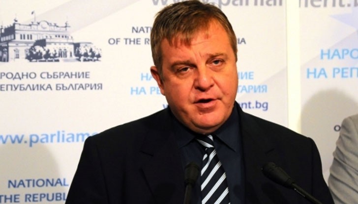 "Никой ли не вижда от тези, които управляваха, че България от ден на ден се циганизира?!"