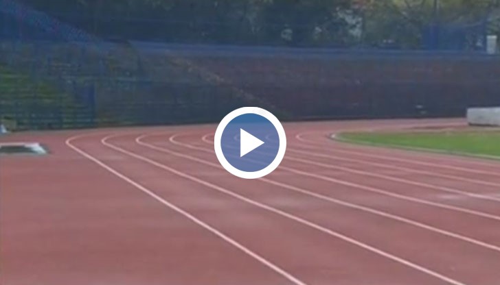 Миналата седмица беше избрана фирмата изпълнител, която да положи новата тревна настилка и да изгради осветлението