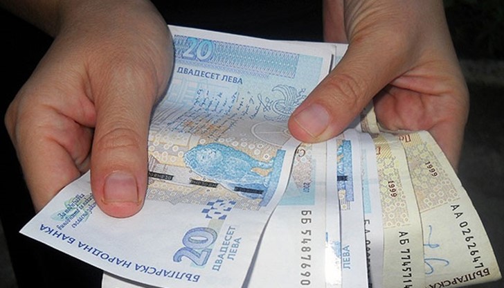 Минималното възнаграждение ще стане 460 лева от настоящите 420 от 1 януари и идеята е да не бъде преразглеждано в посока надолу