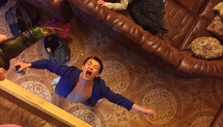 Тези хора не се срамуват грам от глупостите, които са свършили... Тези хора не се срамуват грам от глупостите, които са свършили...